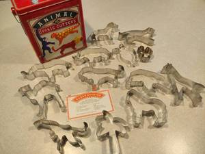 lot 205 image: Williams Sonoma Animal Cookie Cutters