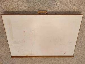 lot 308 image: Custom Made Folding Easel