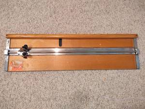 lot 311 image: Keeton 44 Mat Cutter