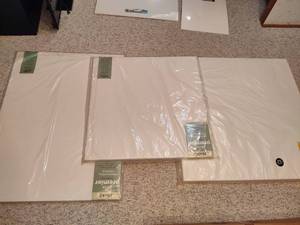 lot 319 image: Painting Canvasses