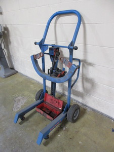 lot 609 image: BACK BUDDY II BRAKE DRUM AND HUB HANDLER