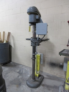 lot 618 image: ROCKWELL PEDESTAL DRILL PRESS