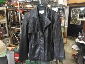 lot 172 image: Womens Worthington - Genuine Lambskin XL Jacket