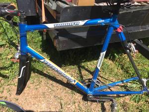 lot 201 image: Novara Trionfo an6AL 6 Thousand Series Mens Road Bike