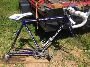 lot 202 image: Bianchi Mens Roadbike Magny Frame