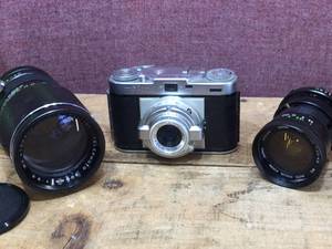 lot 229 image: Vintage German Wirgin Edixa Camera & 2 Vivitar Lenses