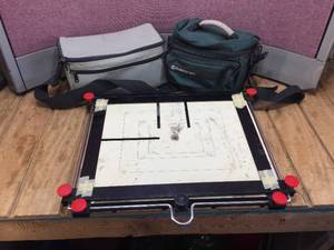 lot 231 image: Vintage Argus Table 16 12 x 13 12 & 2 Camera Bags