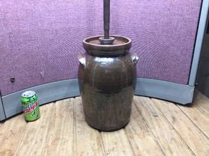 lot 240 image: Antique - Early Minnesota Stoneware #3 Butter Churn