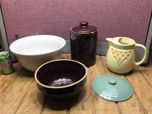 lot 241 image: Vintage Pottery Cookie Jar - R.R.P. Co. Pitcher - USA & Roseville Bowls