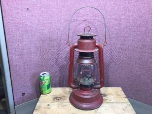 lot 255 image: Antique Farwell Ozmun Kirk & Co - Triumph No. 2 Lantern