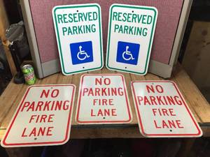 lot 289 image: 5 Aluminum No Parking Signs - 12 x 18