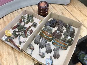 lot 291 image: Vintage Furniture Hardware - Pulls - Claw Feet - Trunk Hardware
