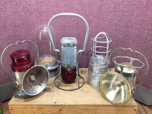 lot 296 image: Vintage LampsLanterns - Justrite - Adalet - Appleton - Parts