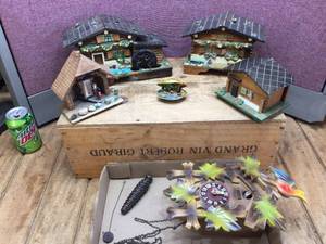 lot 297 image: Vintage Group Japanese Music Boxes - German Cuckoo - Barometer