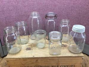 lot 309 image: Vintage Unusual Canning Jars - Drey - Security Seal - Moms - Mason - Queen