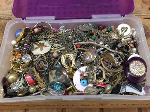 lot 342 image: Group of Jewelry - Earrings - Rings - Etc