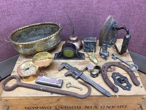 lot 343 image: Group VIntage Metalwares