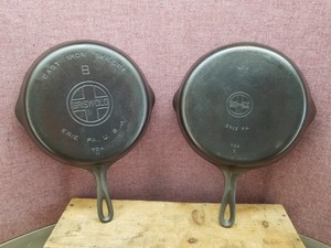 lot 313 image: 2 Vintage Griswold #8 Skillets - Large & Small Logos