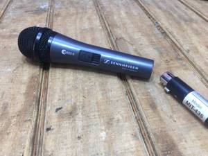 lot 139 image: Sennheiser e822s Handheld Microphone