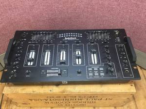 lot 144 image: Radio Shack 4-Channel USB Mixer with Effects