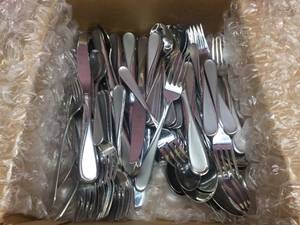 lot 154 image: Oneida Stainless Steel Flatware