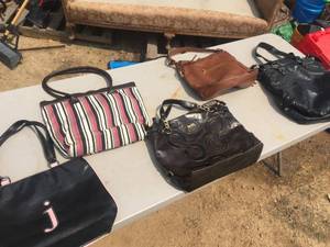 lot 160 image: 5 Womens PurseHandbag - Decent - Leather