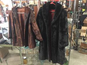 lot 163 image: 2 Womens M Fur Coats - Vintage 2 Tone & Faux Black