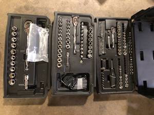 lot 61 image: Husky Mechanics Tool Set (270-Piece) Missing Pieces  Customer Returns See Pictures