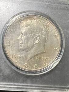 lot 61 image: 1964-D US KENNEDY HALF DOLLAR IN CASE