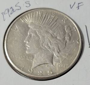 lot 19 image: 1925-S Silver Peace Dollar - VF
