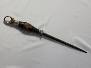 Rare F-DICK 21" long Brass BullHead Honing Sharpening Steel - Vintage from 1873-1940s.  Made in Germany