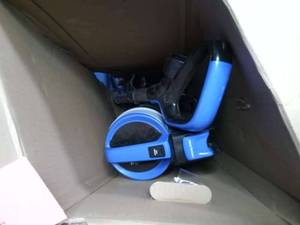 lot 9 image: Bissell CleanView Swivel Rewind Pet Reach 8-Amp Upright Vacuum