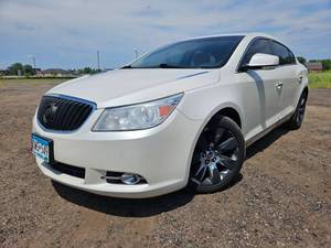 lot 12 image: 2012 Buick Lacrosse