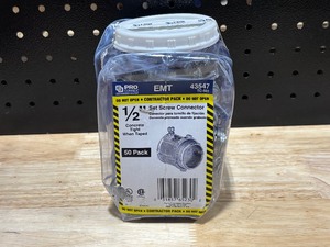 lot 27 image: 12 Set Screw Connectors