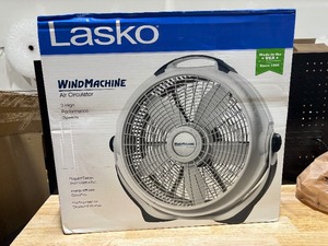 Lasko Wind Machine 20" Floor Fan