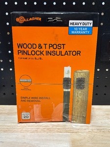 lot 49 image: Wood and T-Post Insulators