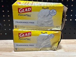 lot 66 image: Glad Force Flex 13 Gallon Trash Bags