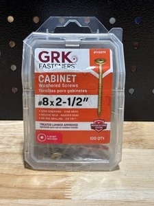 lot 74 image: Cabinet Washered Screws