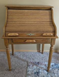 lot 331 image: Roller Desk with Multiple Compartments 32 L x 24 W x 44.5 H
