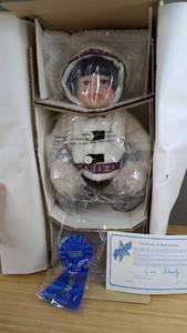 lot 333 image: New Maiuka Porcelain Doll Premier Collection by Gene Schooley 981000 with Certificate of Authentication