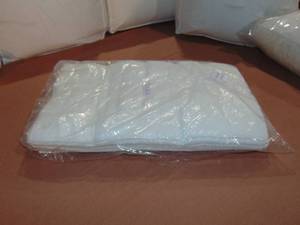 lot 35 image: 12 Pack BOKSER HOME BH70109 White Bath Towel 25 X 54