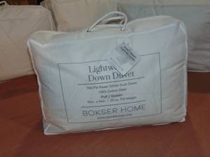 lot 51 image: Lightweight 700 Fill Power Luxury Down Duvet Comforter Insert by Full - Queen
