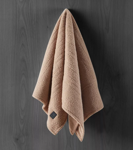 lot 236 image: Brookstone Heated Coziest Throw
