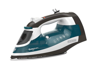 lot 286 image: BLACKDECKER One Step Steam Cord Reel Iron