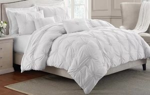 lot 294 image: TwinTwil xl - Swift Home  Floral Pintuck 3-Piece Comforter Set
