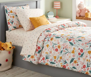 lot 443 image: In the Garden Kids Bedding Set with Sheets - Pillowfort