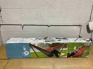 lot 101 image: Equip Hammock Stand - 48 Packdown