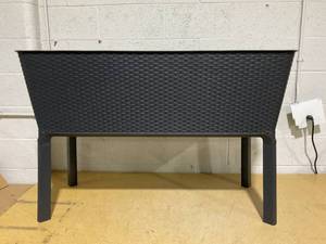lot 121 image: Keter 19.4 x 44.9 x 29.8 Resin Durable Raised Garden Bed with Self-Watering Drainage Planter Box