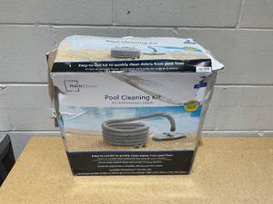 lot 228 image: 2PCS Mainstays Cleaning Kit for Pools