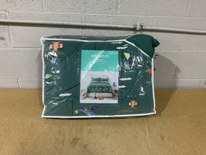 lot 188 image: Dragon Cotton Kids Comforter Set - Pillowfort, FullQueen